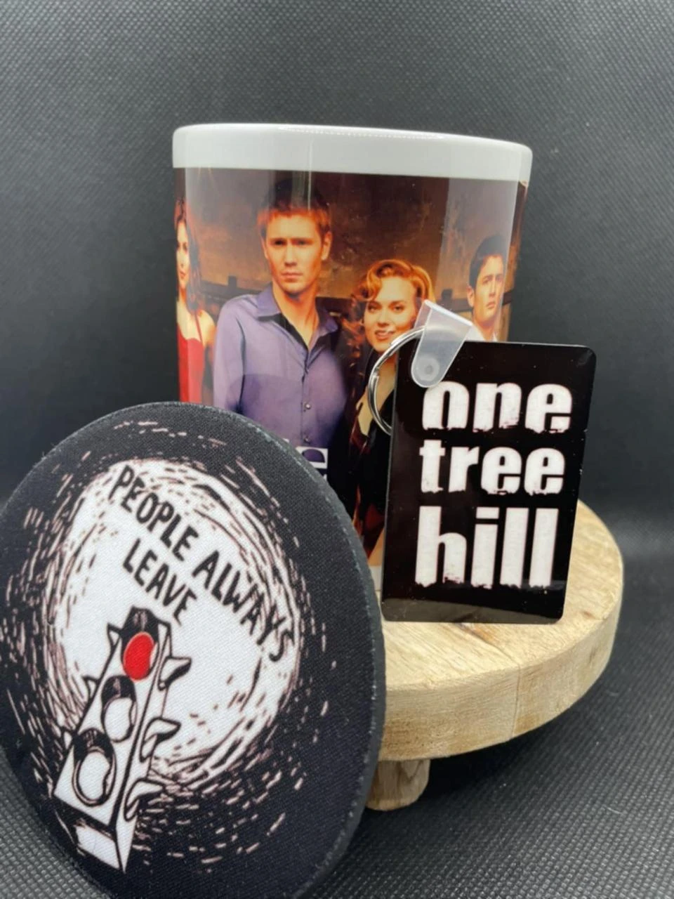🎁 Mug Set – Mug + Keychain + Coaster – One Tree Hill (The Brothers Scott) – photo 2